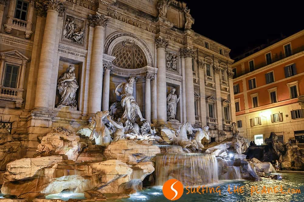 Fontana Trevi Square at night, Rome, Italy Fontana Trevi Square at night, Rome, Italy