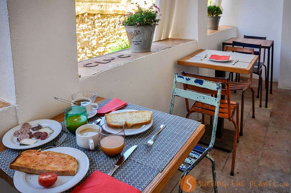 Cluc Hotel Breakfast