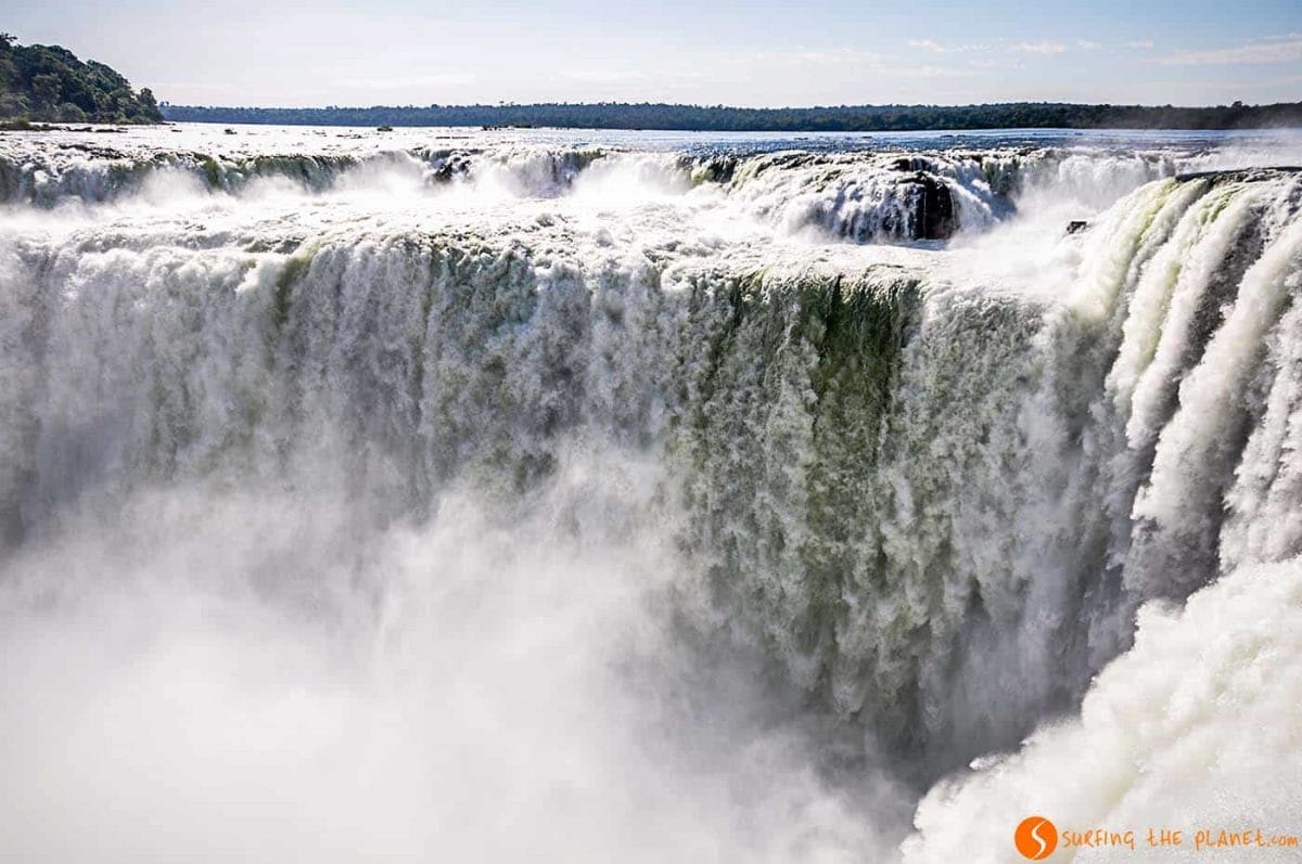 What to see in Iguazu Falls - The Power of the Devil's Throat - Argentina