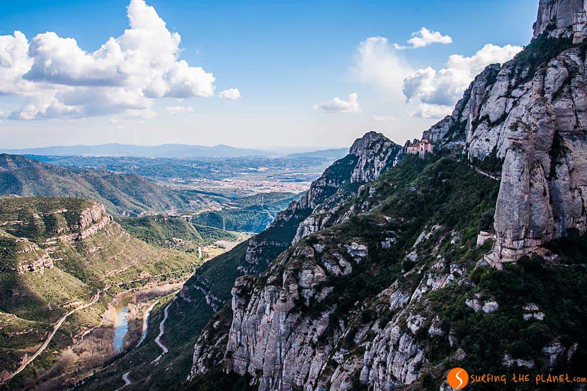 The view of Santa Cova from far - Montserrat Barcelona