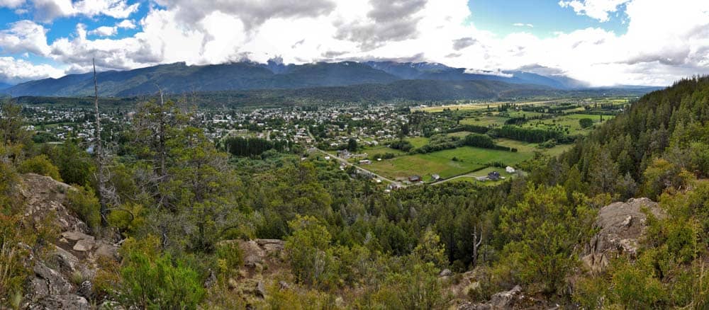 Panorama desde Cerro Amigo, el Bolsón, Patagonia Argentina Panorama desde Cerro Amigo, el Bolsón, Patagonia Argentina
