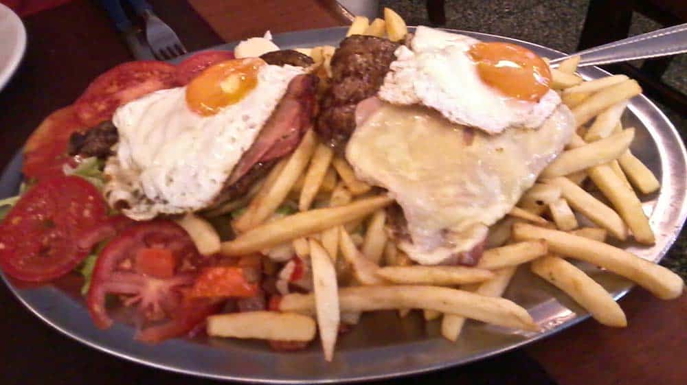 Chivito, piatto tipico uruguaiano