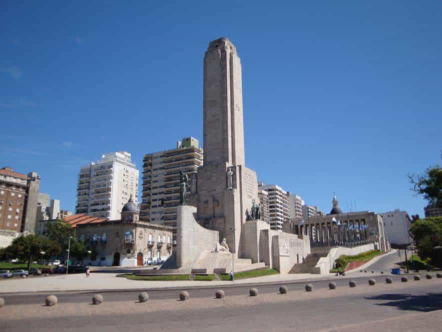 Monumento a la Bandera | Qué ver y hacer en Rosario, Argentina Monumento a la Bandera | Qué ver y hacer en Rosario, Argentina