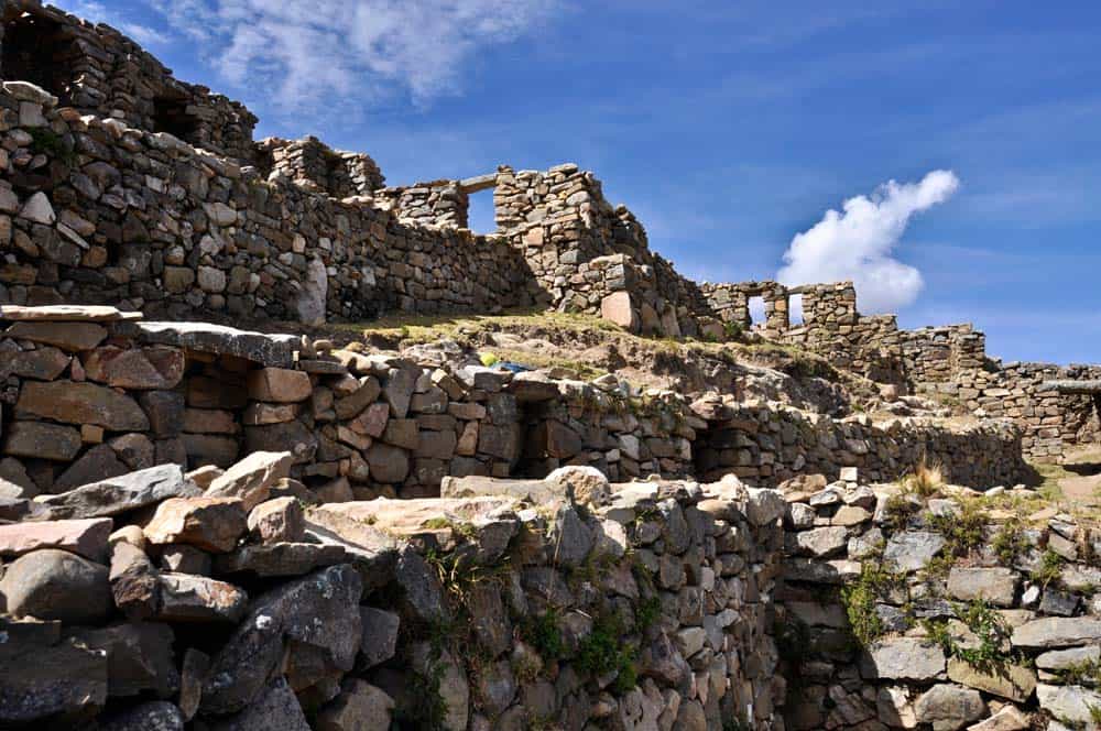 Ruinas Aymara, Isla del Sol, Lago Titicaca, Bolivia Ruinas Aymara, Isla del Sol, Lago Titicaca, Bolivia