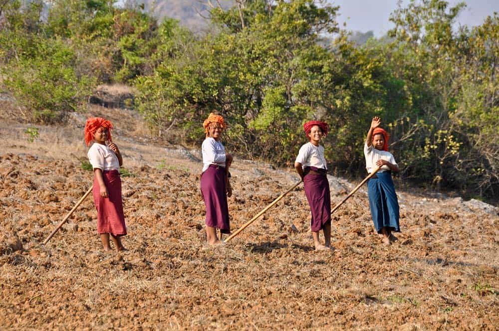 Burmese women working Burmese women working