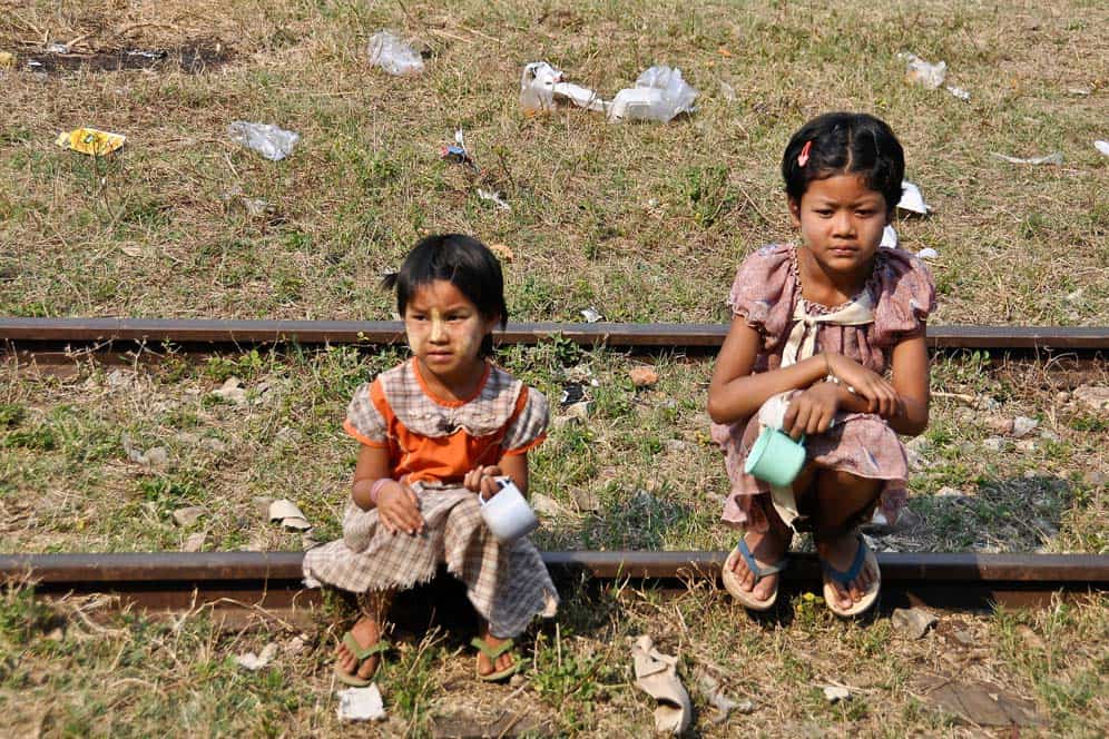 Kids waiting for the train Kids waiting for the train