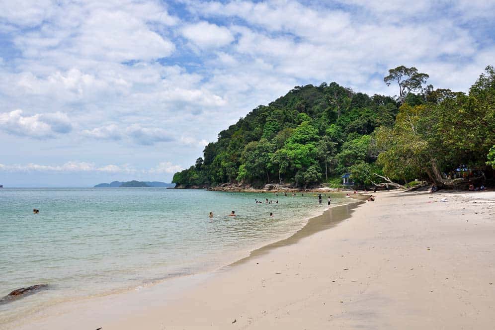 Pantai Pasir Tengorak, Langkawi, Malasia Pantai Pasir Tengorak, Langkawi, Malasia