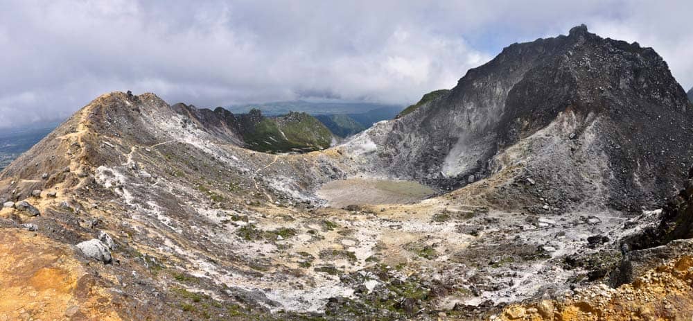 Panorama vulcano Gunung Sibayak a Berastagi | Viaggio Indonesia Panorama vulcano Gunung Sibayak a Berastagi | Viaggio Indonesia