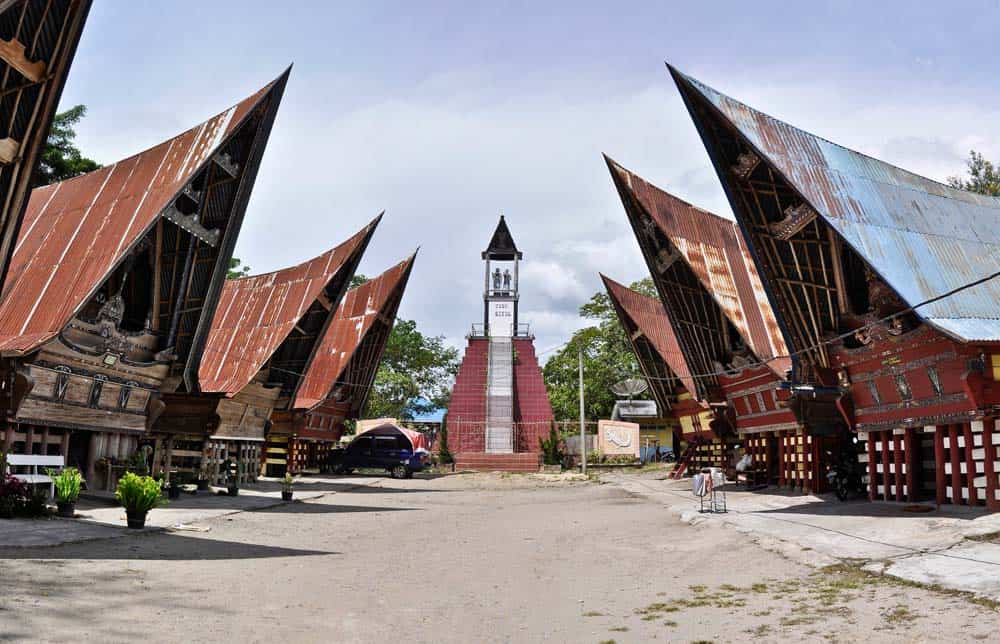casas batak casa stile batak nel Lago Toba a Sumatra | Viaggio Indonesia