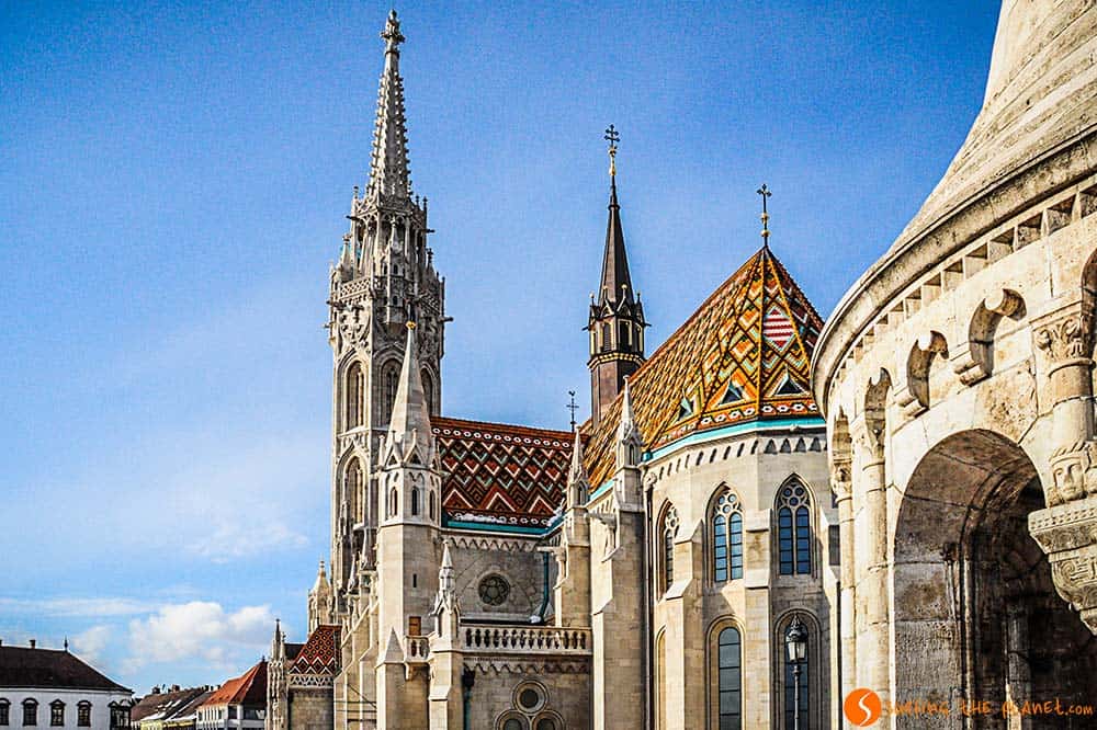 Iglesia Matias, Barrio del Castillo de Buda, Budapest | Que ver y hacer en Budapest en 2 días Iglesia Matias, Barrio del Castillo de Buda, Budapest | Que ver y hacer en Budapest en 2 días