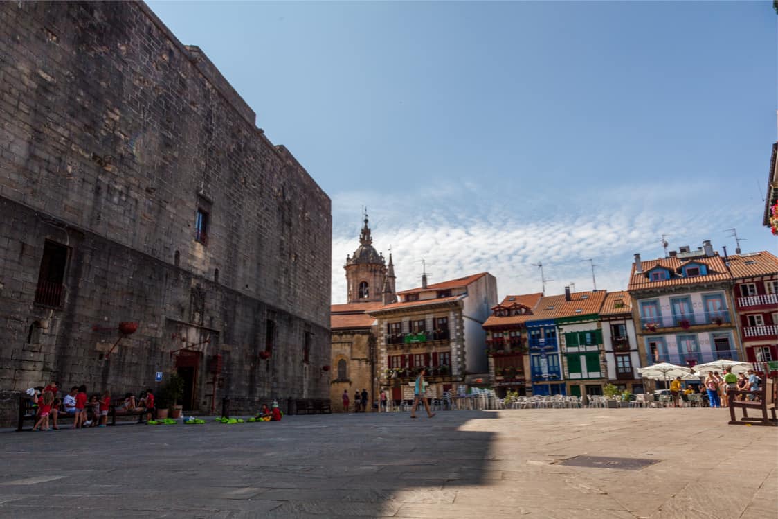 Plaza de Armas, Hondarribia