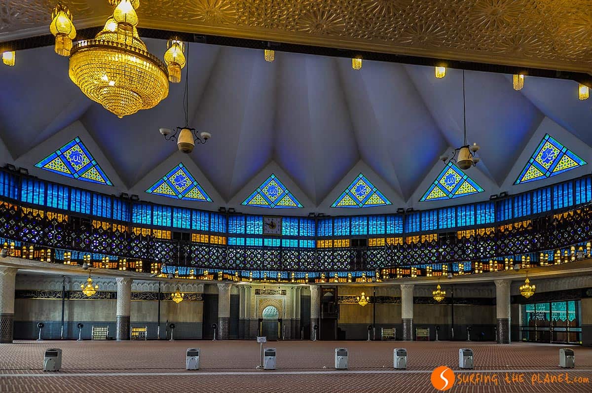 Mezquita Nacional, Kuala Lumpur, Malasia Mezquita Nacional, Kuala Lumpur, Malasia