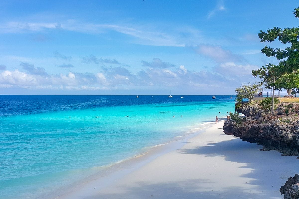 Playa en Zanzíbar, Tanzania Playa en Zanzíbar, Tanzania