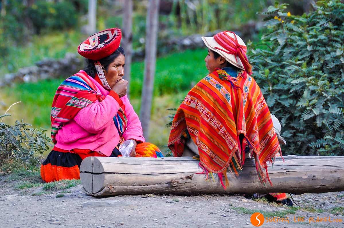 Quechua familia en los Andes, Perú | Que hacer en Perú Quechua familia en los Andes, Perú | Que hacer en Perú