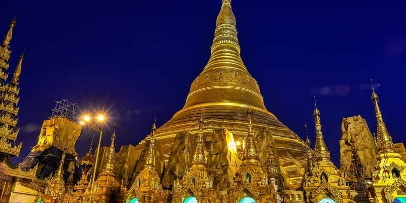 Schwedagon Pagoda, Yangon, Myanmar