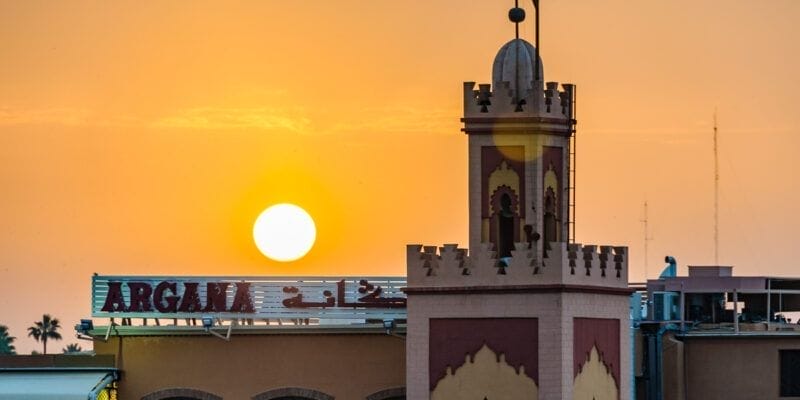Atardecer en la Plaza Djemma El Fna, Marrakech, Marruecos