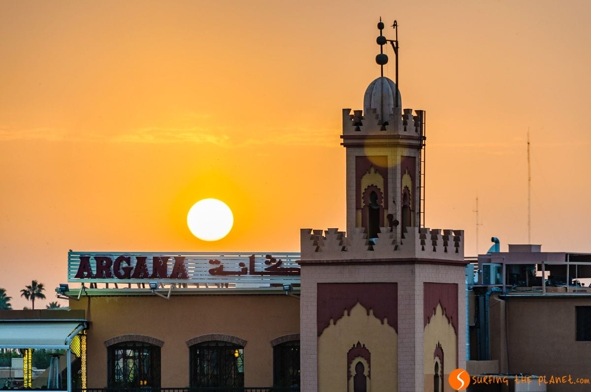 Atardecer en la Plaza Djemma El Fna, Marrakech, Marruecos | Que hacer en Marrakech Atardecer en la Plaza Djemma El Fna, Marrakech, Marruecos | Que hacer en Marrakech