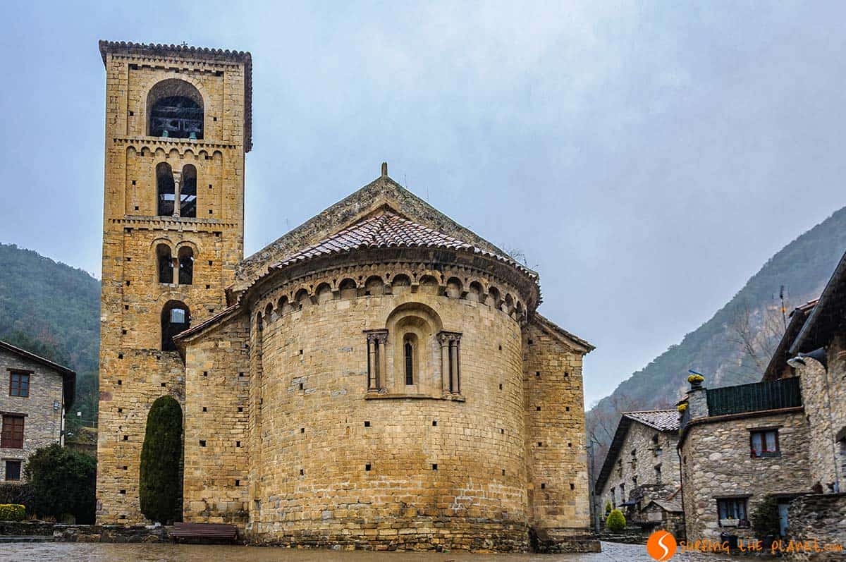 Iglesia románica, Beget, Cataluña | Pueblos de Cataluña con encanto