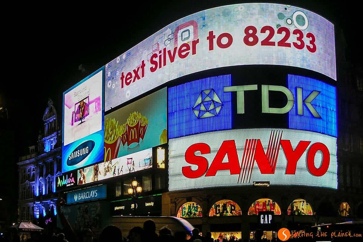 Luces de Piccadilly Circus, Londres, Inglaterra | Qué ver en Londres en 4 días Luces de Piccadilly Circus, Londres, Inglaterra | Qué ver en Londres en 4 días