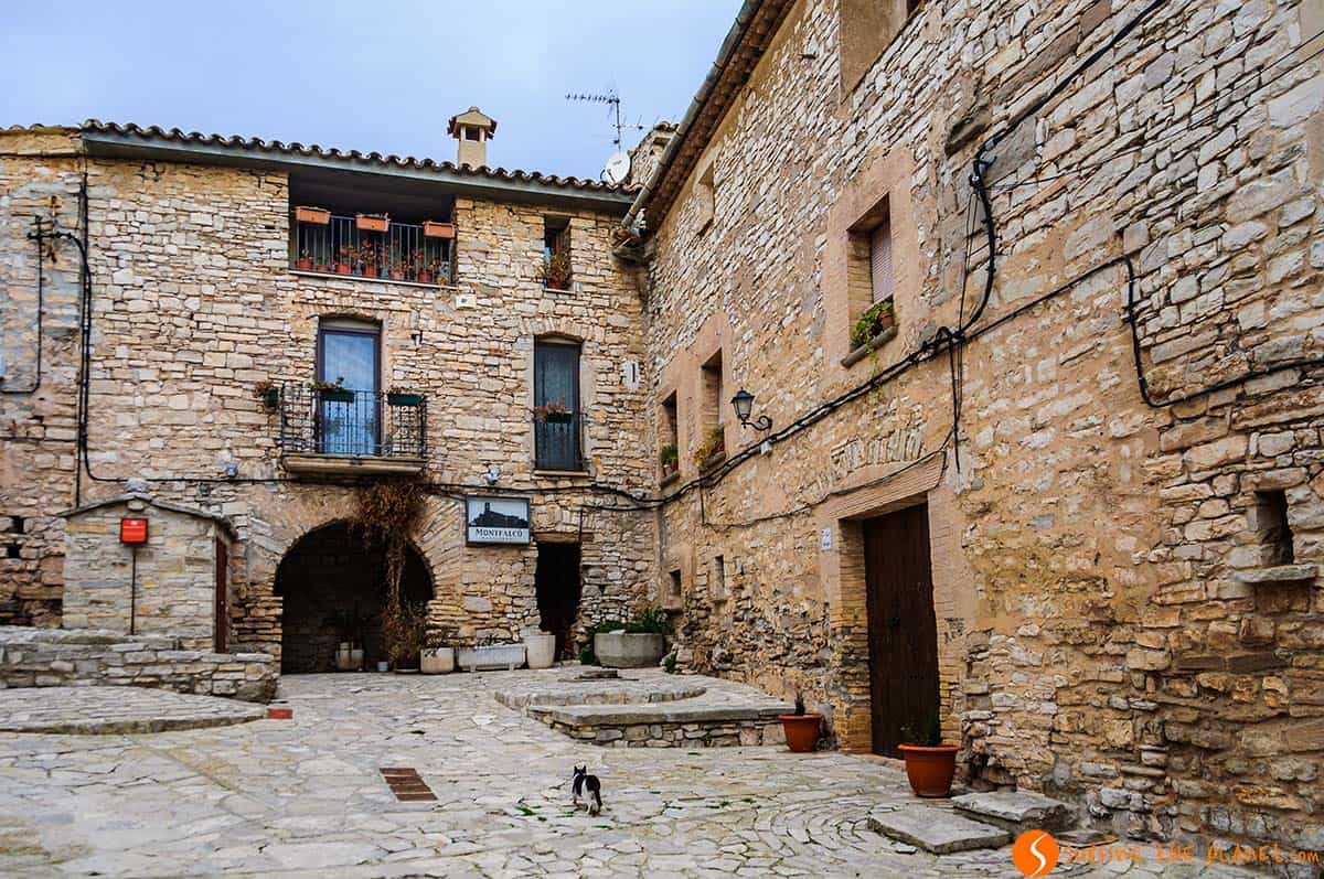 Plaza Mayor Montfalco Murralat | Los 40 pueblos más bonitos de Cataluña