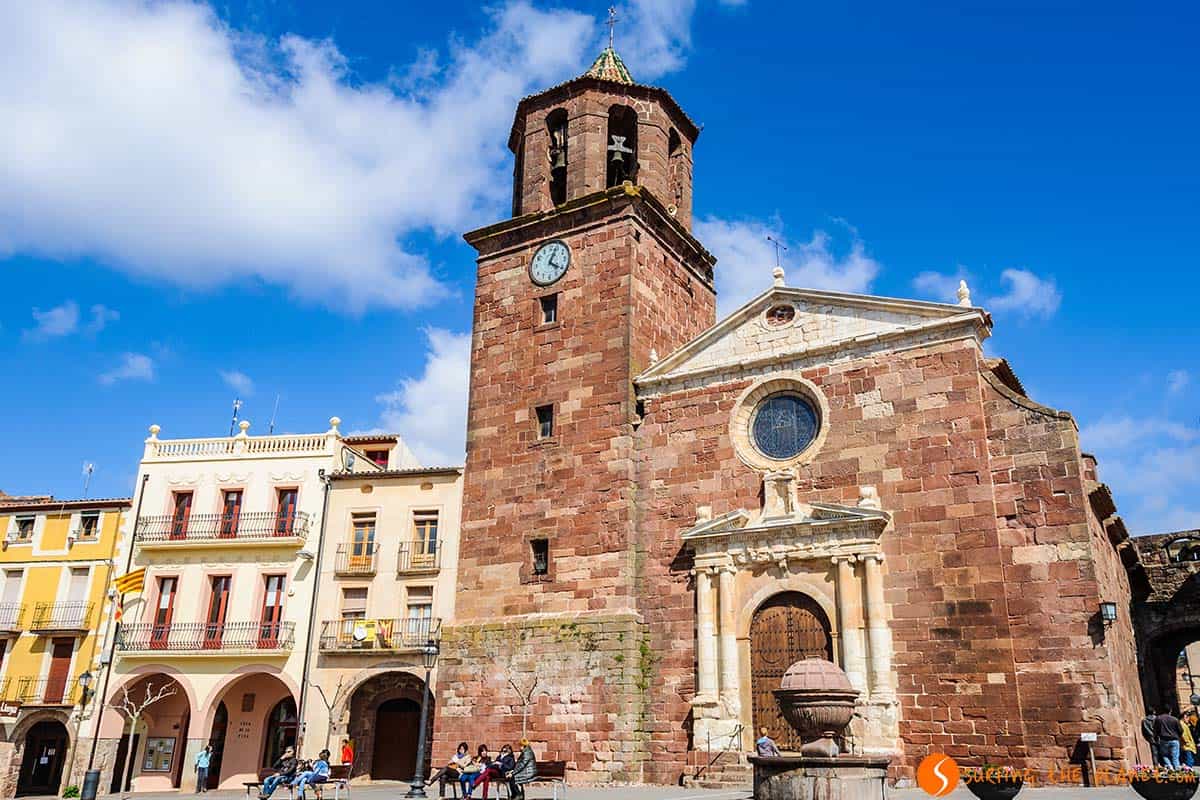 Plaza mayor, Prades, catalunya | 40 pueblos bonitos y con encanto de Cataluña Plaza mayor, Prades, Catalunya | 40 pueblos bonitos y con encanto de Cataluña
