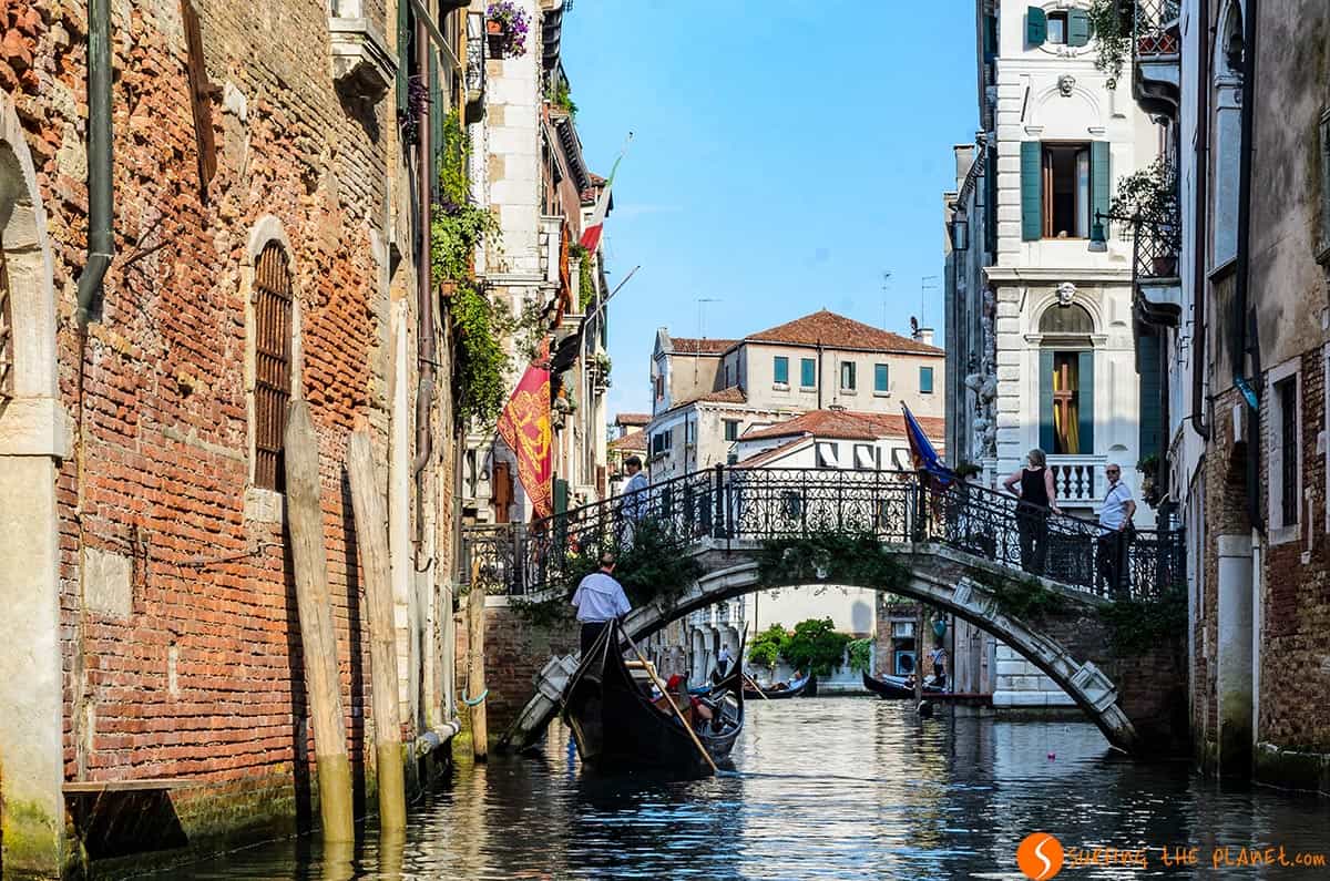 Gondola en los canales, Venecia, Italia | Que ver en Venecia en 3 días