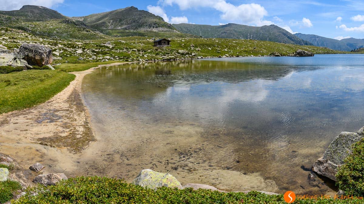 Playa del Estany de Montmalús, Andorra | Qué hacer en Andorra en verano Playa del Estany de Montmalús, Andorra | Qué hacer en Andorra en verano