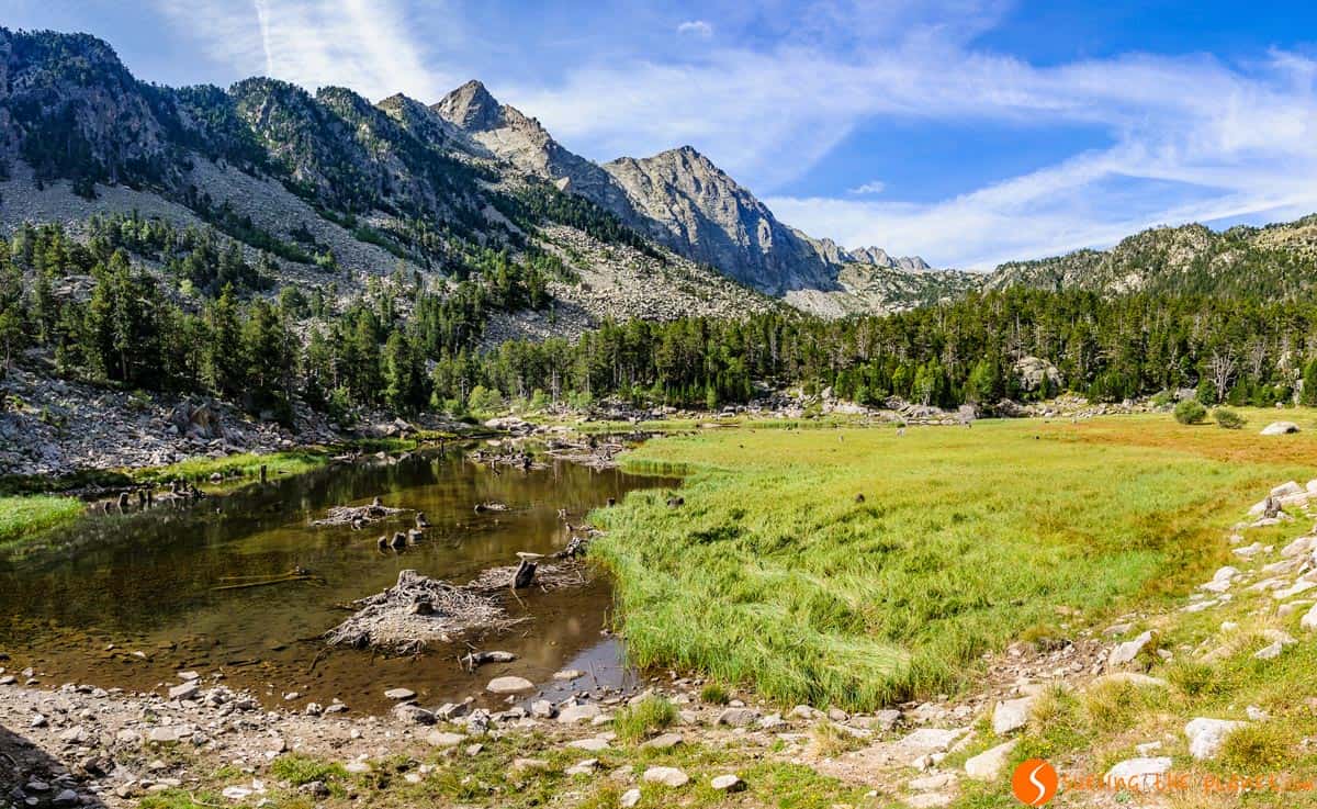 Pequeño lago, Parque Nacional de Aigüestortes, Cataluña | Ruta de Carros de Foc Pequeño lago, Parque Nacional de Aigüestortes, Cataluña | Ruta de Carros de Foc