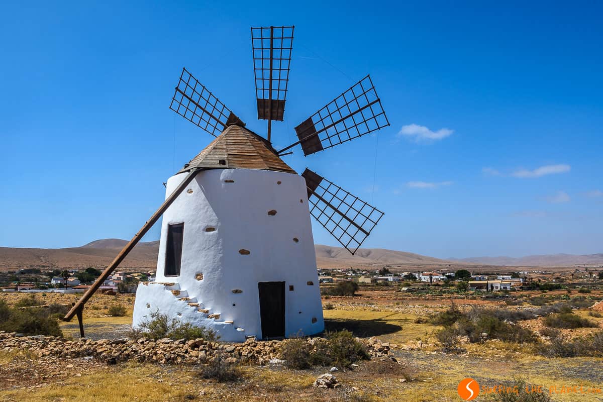 Molino solitario, Fuerteventura | Que ver en Fuerteventura en 4 días Molino solitario, Fuerteventura | Que ver en Fuerteventura en 4 días