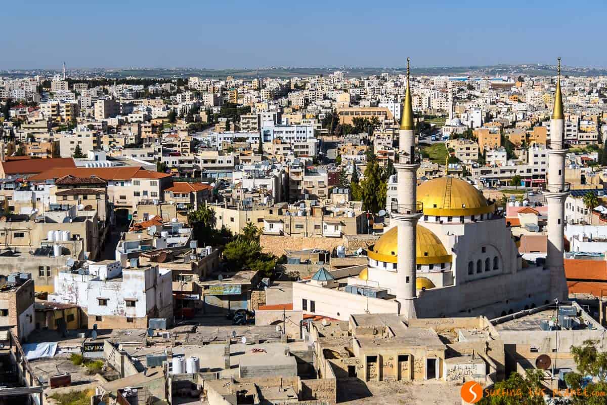 Vista desde la iglesia de San Juan Bautista, Madaba, Jordania Vista desde la iglesia de San Juan Bautista, Madaba, Jordania