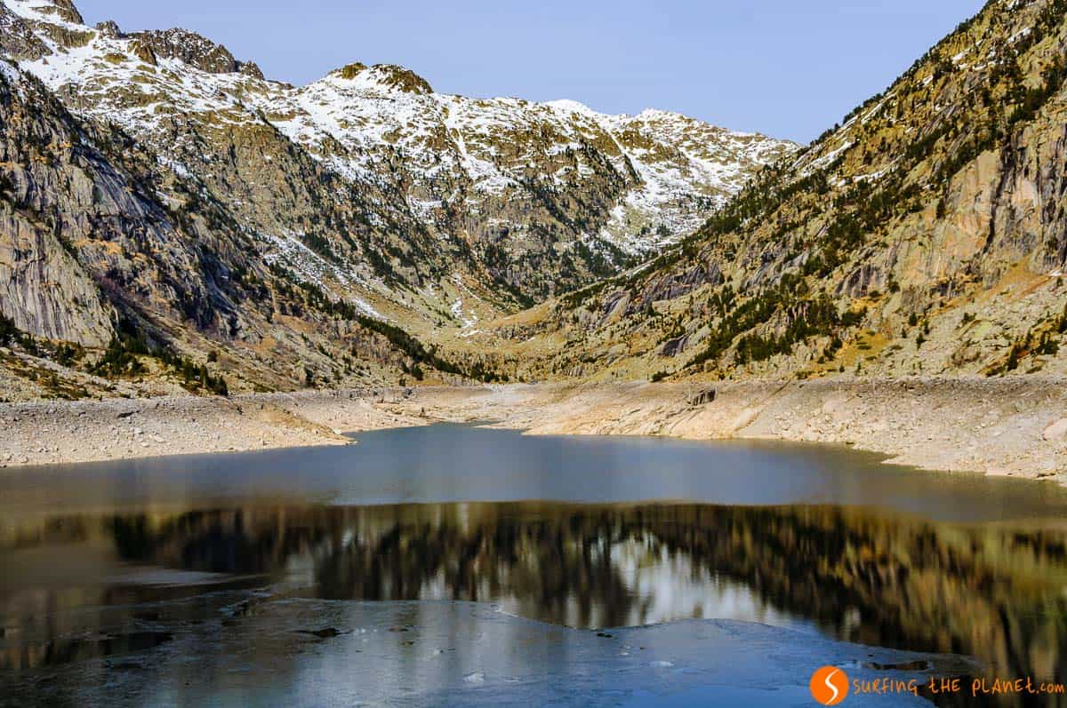 Embalse de Cavallers, Vall de Boí, Cataluña Embalse de Cavallers, Vall de Boí, Cataluña