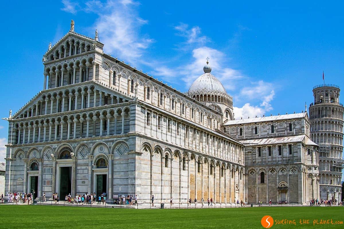 Exterior de la Catedral, Plaza de los Milagros, Pisa, Italia | Que ver en Pisa en 1 día Exterior de la Catedral, Plaza de los Milagros, Pisa, Italia | Que ver en Pisa en 1 día