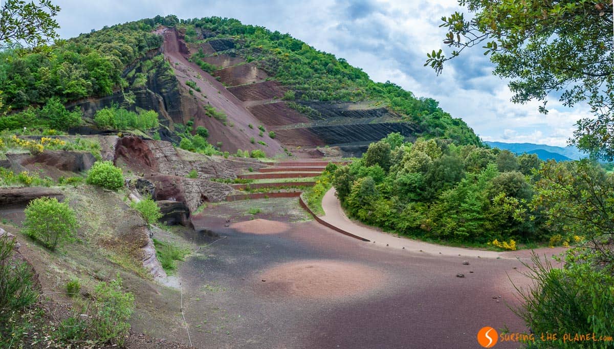 Volcán Croscat, La Garrotxa, Cataluña | Las mejores excursiones desde Barcelona Volcán Croscat, La Garrotxa, Cataluña | Las mejores excursiones desde Barcelona