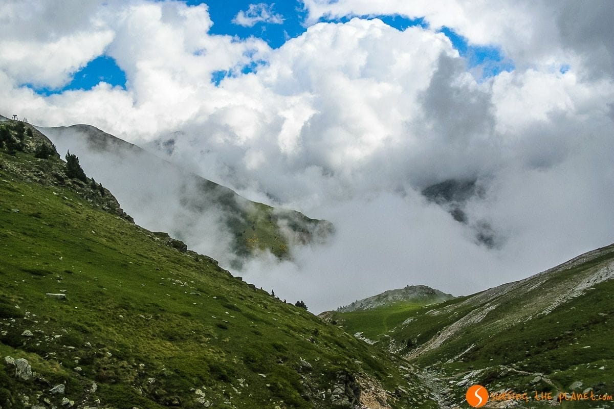 Nubes, Vall de Núria, Cataluña, España Nubes, Vall de Núria, Cataluña, España
