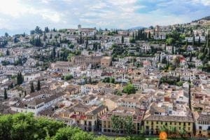Vista de Albaicín desde arriba, Granada, España