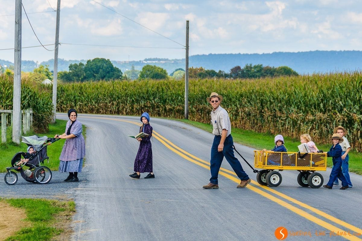 Familia numerosa, Condado de Amish de Lancaster, Pennsylvania, Estados Unidos Familia numerosa, Condado de Amish de Lancaster, Pennsylvania, Estados Unidos