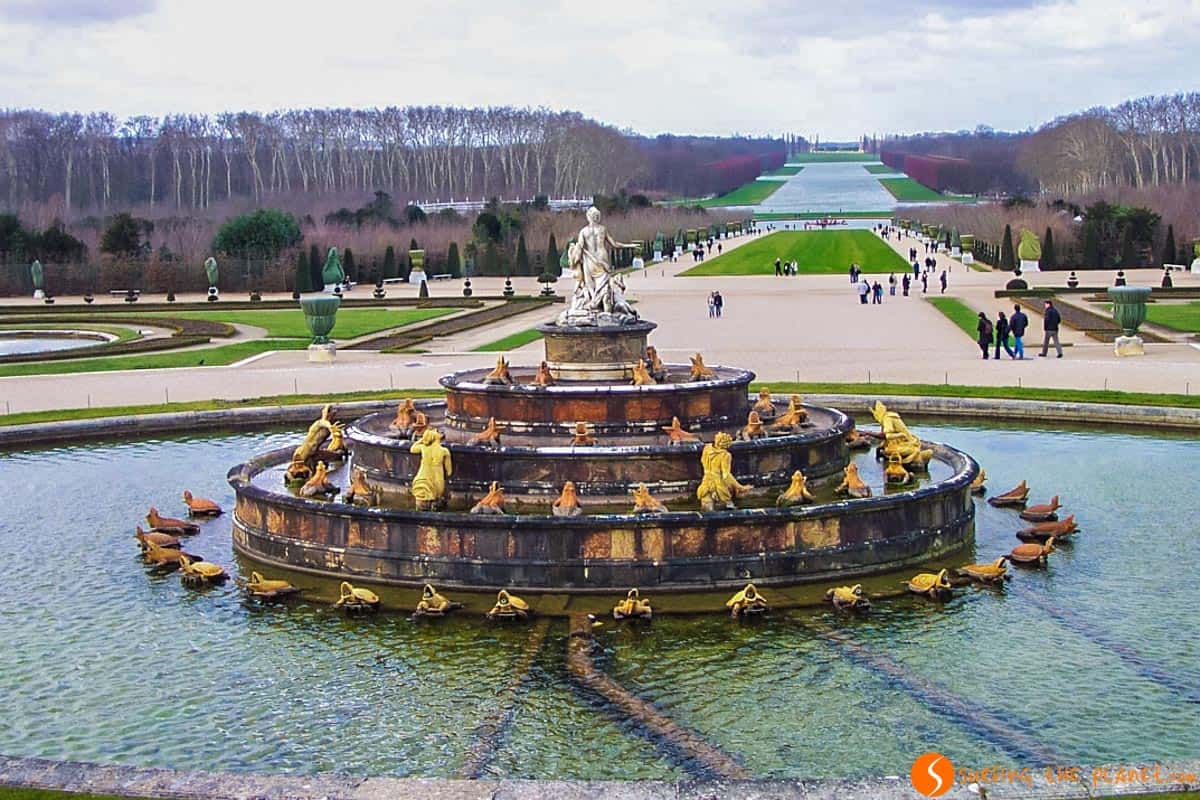 Fuente en los Jardines de Versalles, París Fuente en los Jardines de Versalles, París