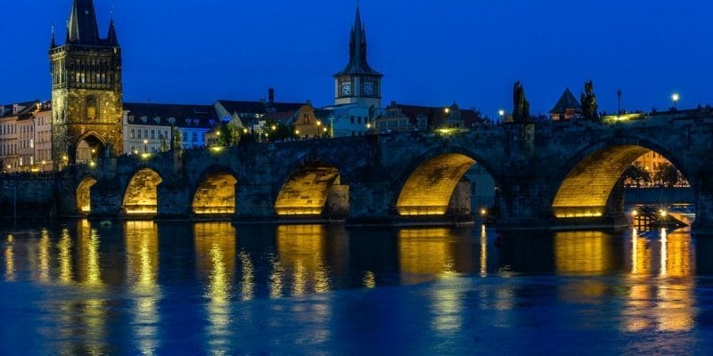 Luces en el Puente de Carlos, Praga, República Checa