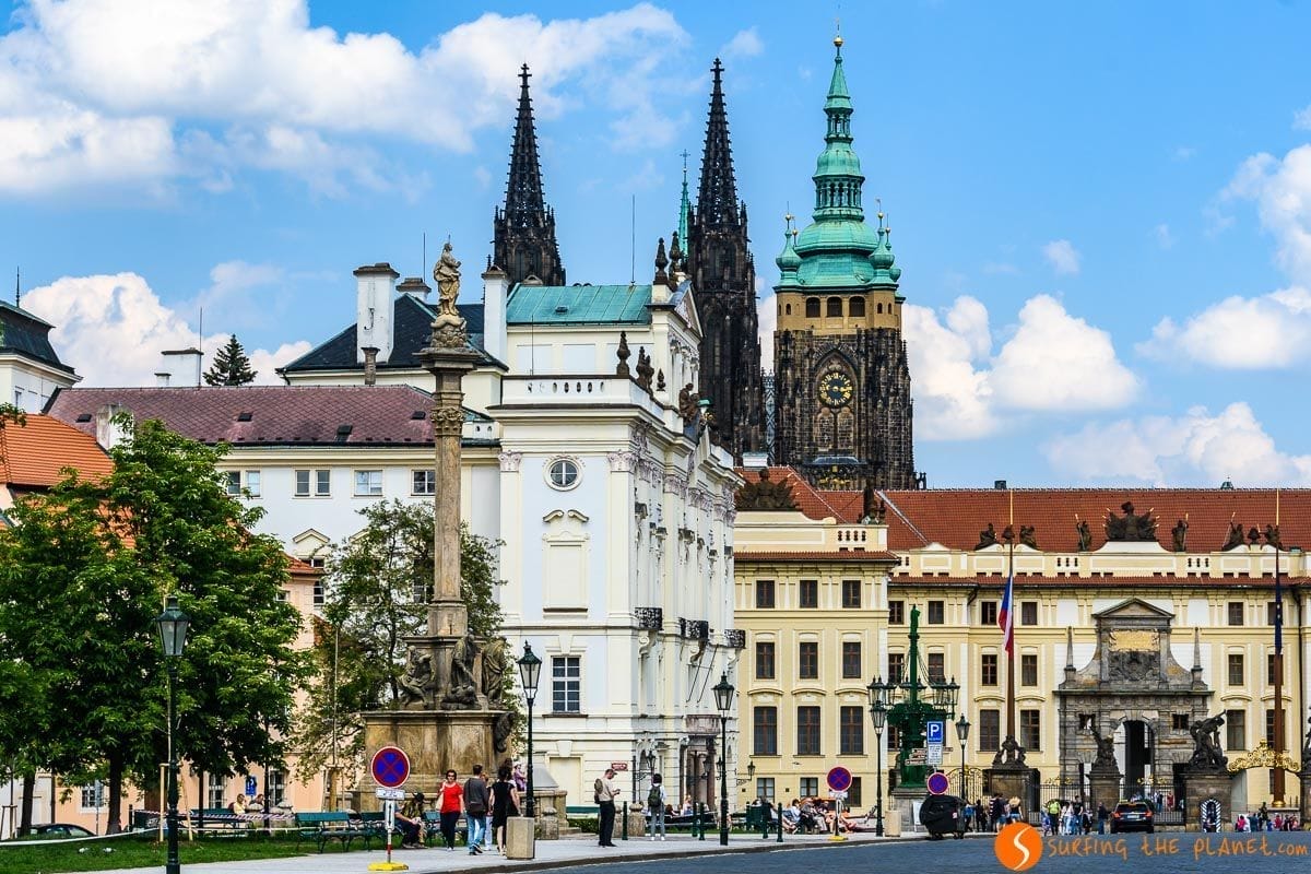 Plaza Hradcany, Praga, República Checa | Qué ver en Praga en 4 días Plaza Hradcany, Praga, República Checa | Qué ver en Praga en 4 días