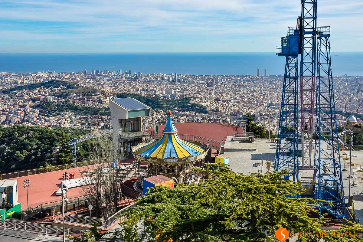 Vistas desde el Tibidabo, Barcelona, Cataluña, España Vistas desde el Tibidabo, Barcelona, Cataluña, España