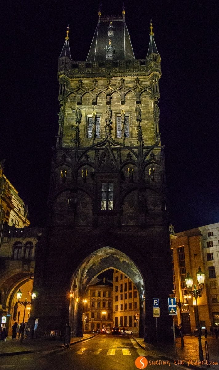 Torre de la Pólvora, Praga, República Checa | Que visitar en Praga en 4 días Torre de la Pólvora, Praga, República Checa | Que visitar en Praga en 4 días