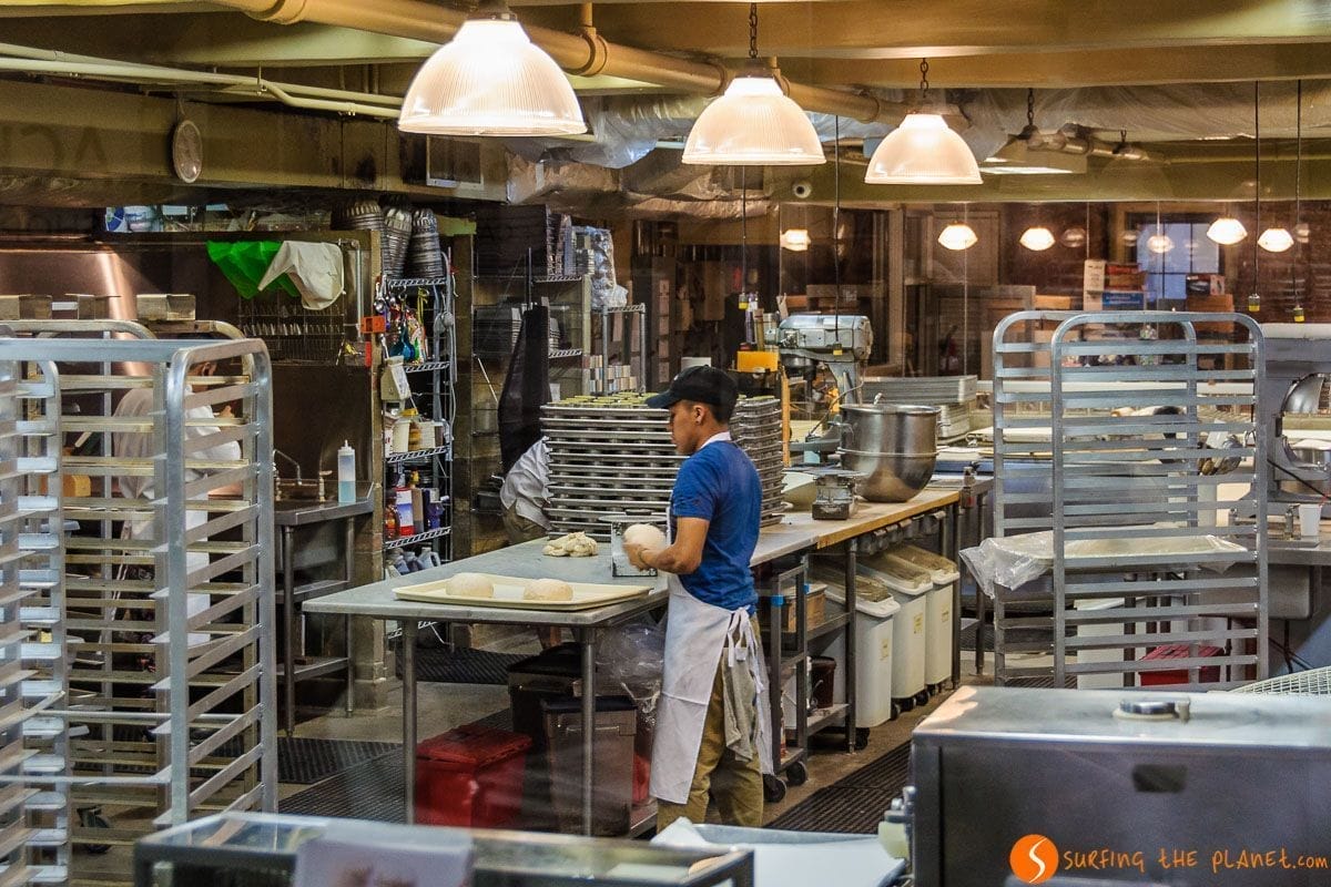 Interior Chelsea Market, Nueva York, Estados Unidos | Barrios de Nueva York entre Lower Manhattan y Midtown Interior Chelsea Market, Nueva York, Estados Unidos | Barrios de Nueva York entre Lower Manhattan y Midtown