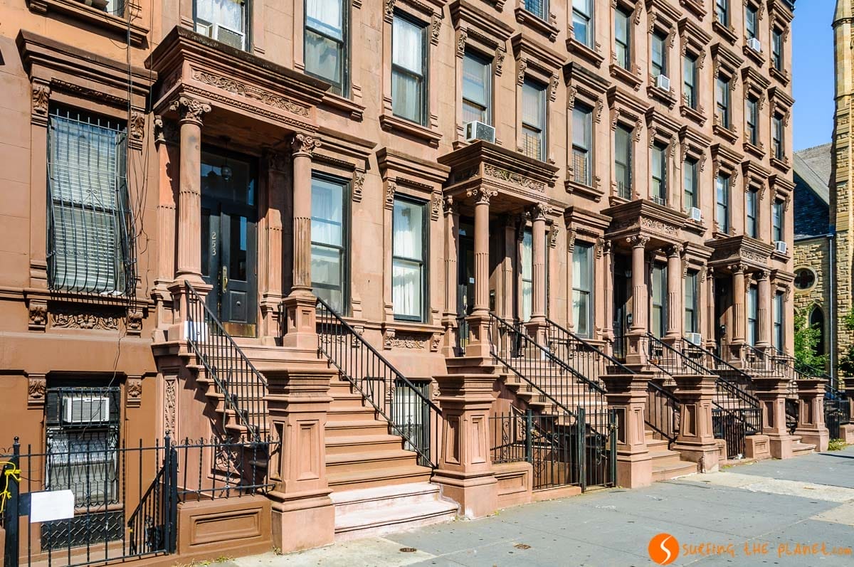 Casas Brownstones, Harlem, Manhattan, Nueva York, Estados Unidos Casas Brownstones, Harlem, Manhattan, Nueva York, Estados Unidos
