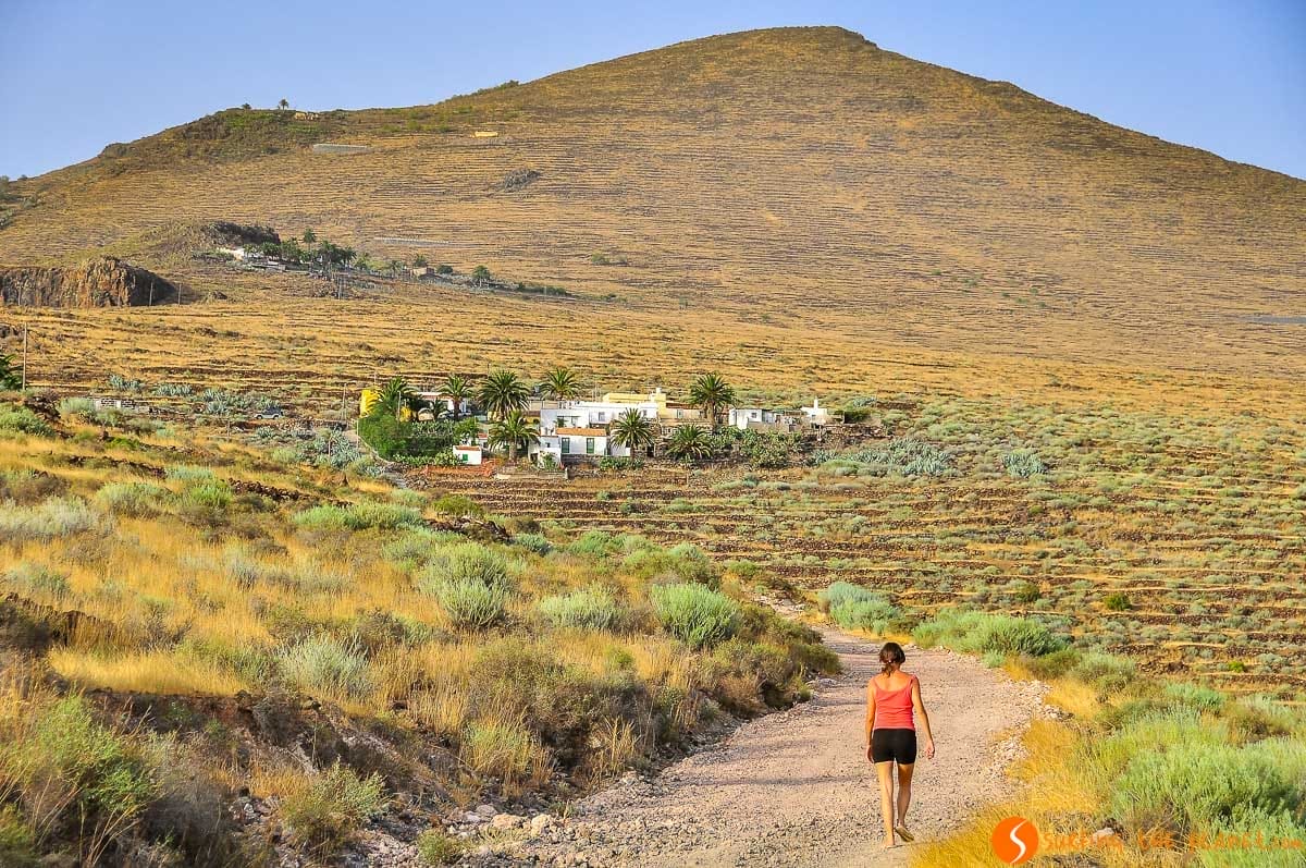 Camino rural, La Gomera, Canarias, España | Qué ver en La Gomera en 3 días Camino rural, La Gomera, Canarias, España | Qué ver en La Gomera en 3 días