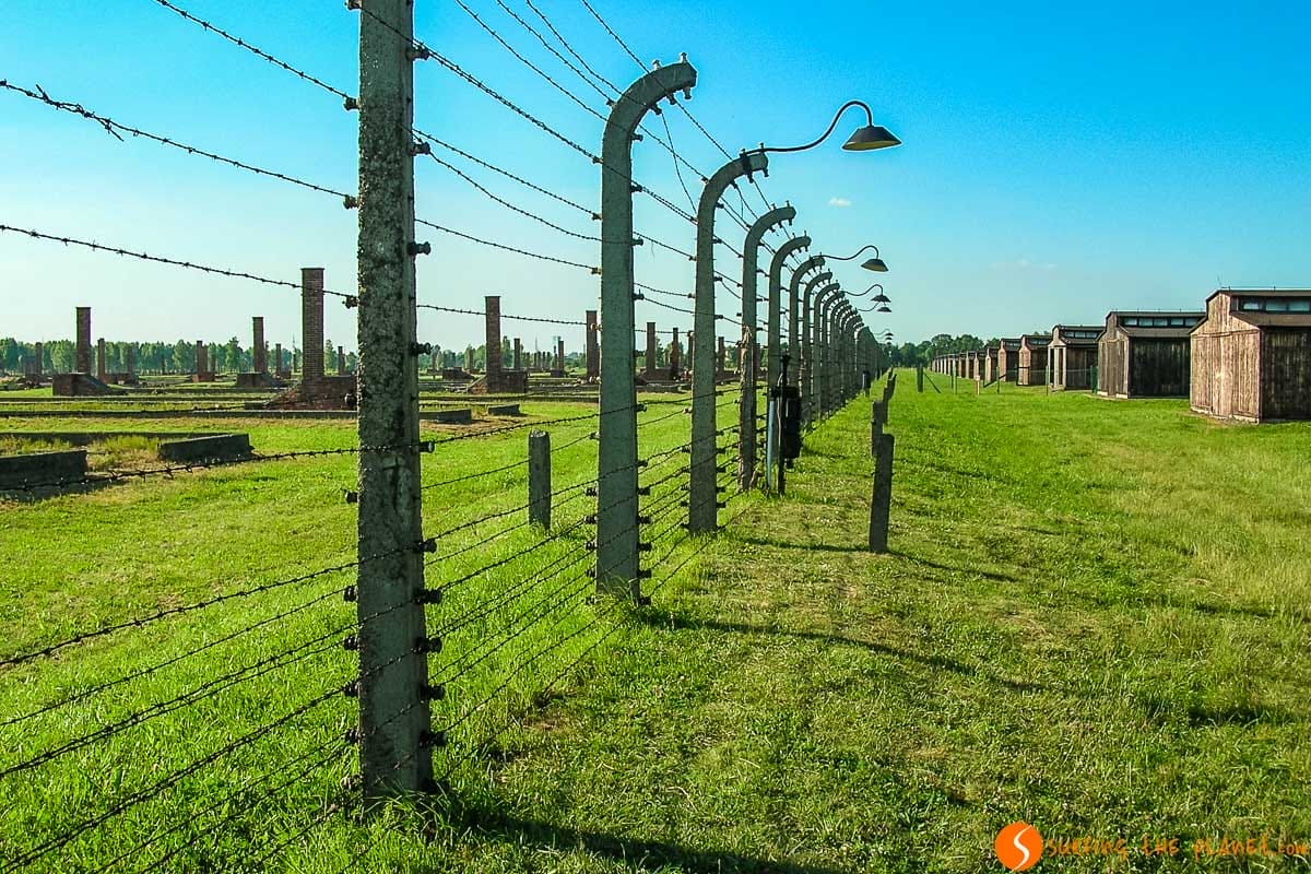 Exterior del campo de concentración Auschwitz-Birkenau cerca de Cracovia, Polonia Exterior del campo de concentración Auschwitz-Birkenau cerca de Cracovia, Polonia