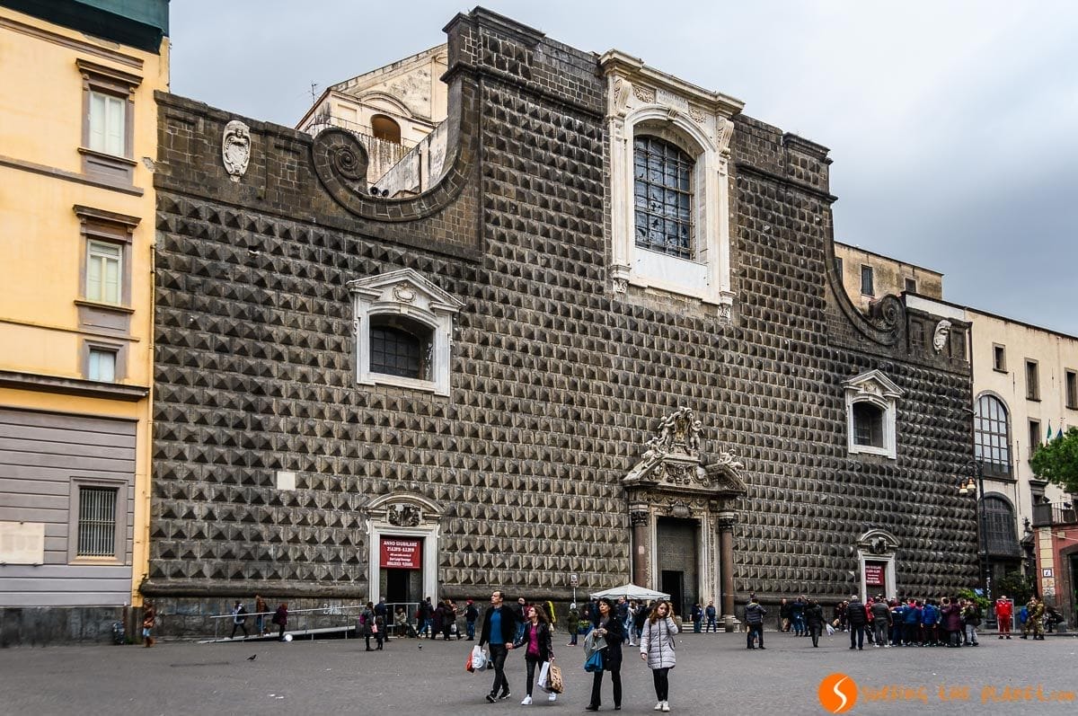 Chiesa del Gesù Nuovo, Napoli, Italia | Cosa fare a Napoli in 3 giorni Chiesa del Gesù Nuovo, Napoli, Italia | Cosa fare a Napoli in 3 giorni