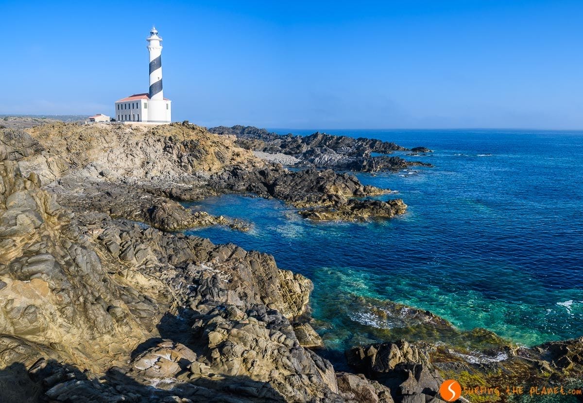 Cala al lado del Faro de Favàritx, Menorca, España | Visitar los 7 faros de Menorca