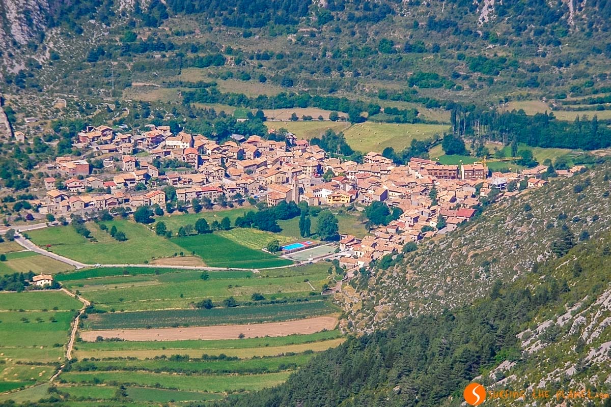 Vistas de Gósol, El Berguedà, Cataluña, España Vistas de Gósol, El Berguedà, Cataluña, España