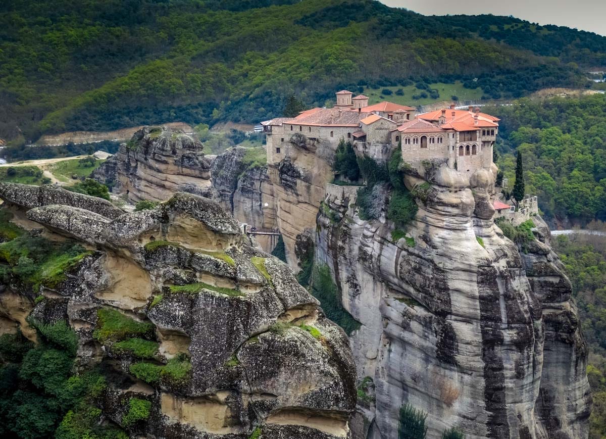 Conjunto monumental, Meteoras, Grecia | Que hacer en Atenas en 3 días Conjunto monumental, Meteoras, Grecia | Que hacer en Atenas en 3 días