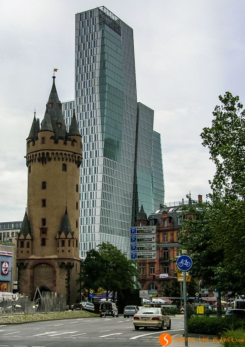 Torre Eschenheim, Frankfurt, Alemania | Que ver en Frankfurt en 1 día Torre Eschenheim, Frankfurt, Alemania | Que ver en Frankfurt en 1 día